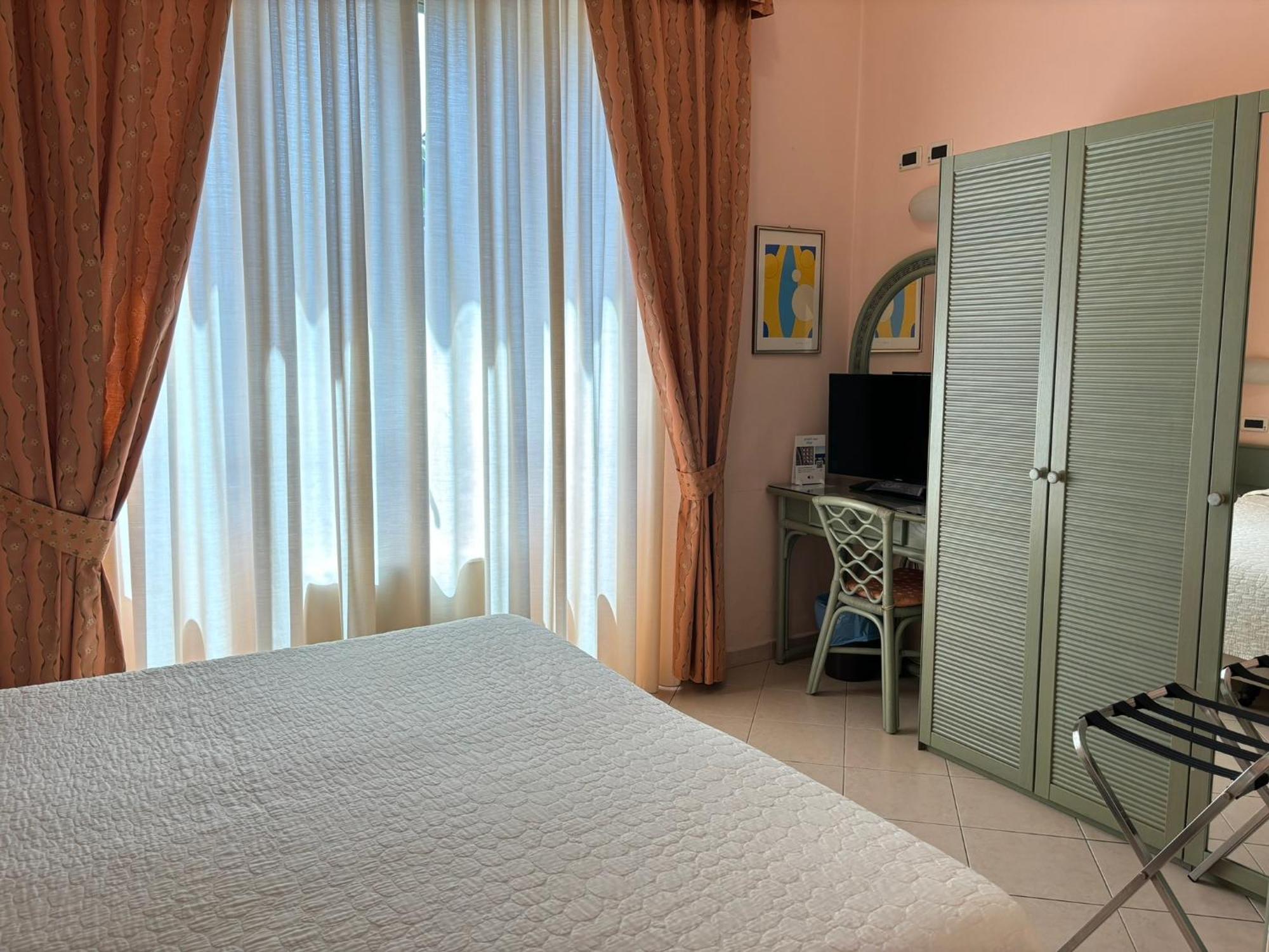 Hotel Delle Rose سان بارتولومِيو آل ما المظهر الخارجي الصورة